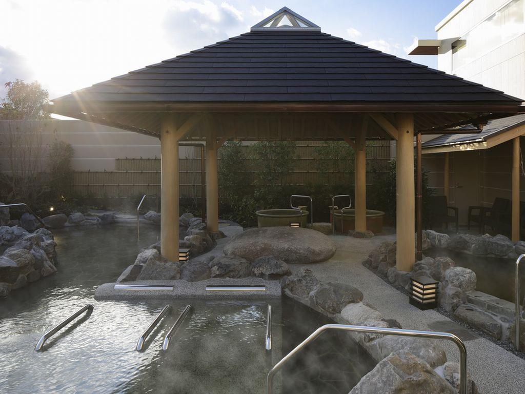 Kobe Minato Onsen Ren (Adults Only) Hotel Екстериор снимка