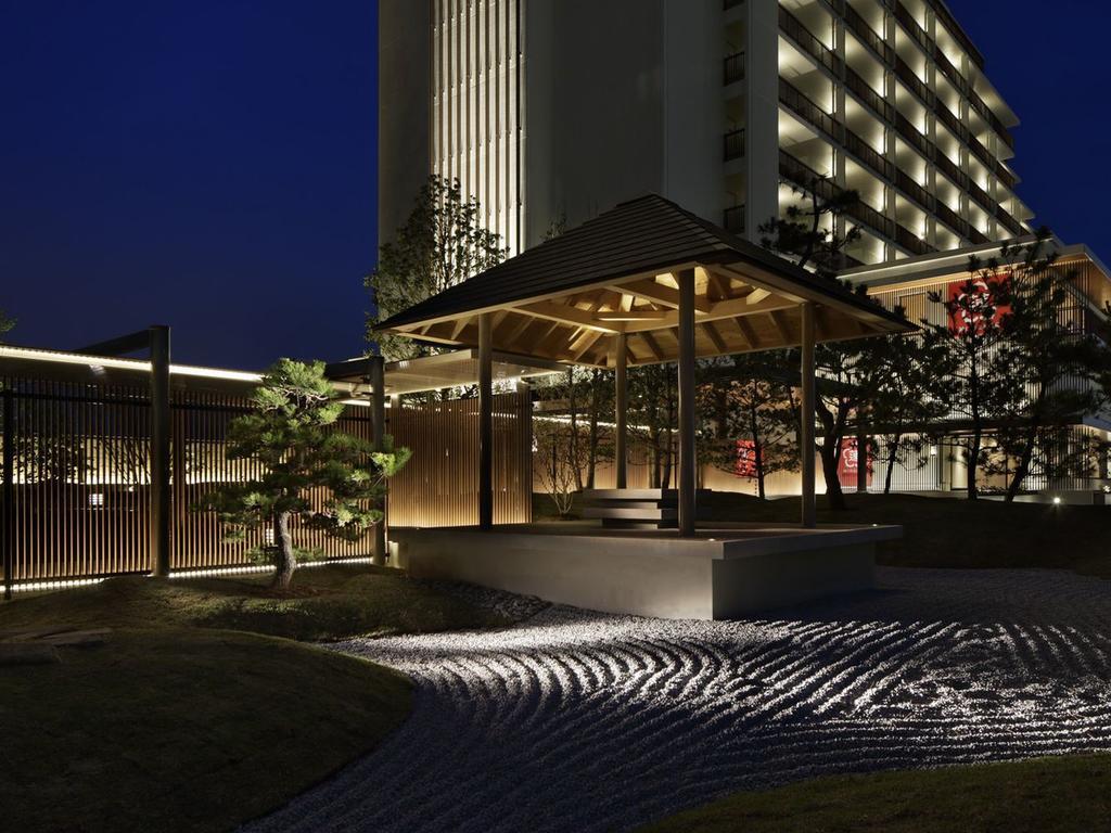 Kobe Minato Onsen Ren (Adults Only) Hotel Екстериор снимка